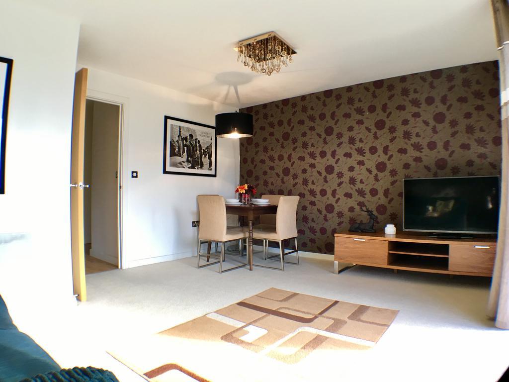 Luxurious Providence Apartment Maidenhead Bagian luar foto
